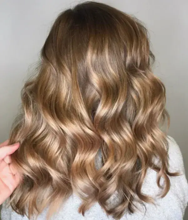 Champagne blonde ombre