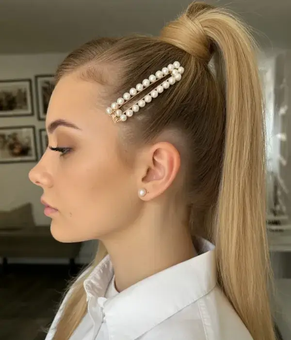 Glam Ponytail