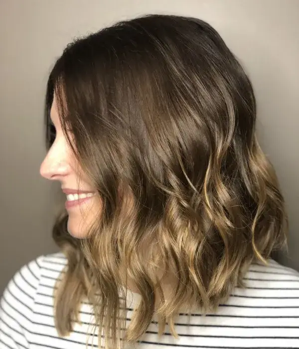 Diagonal Hair Parting Style