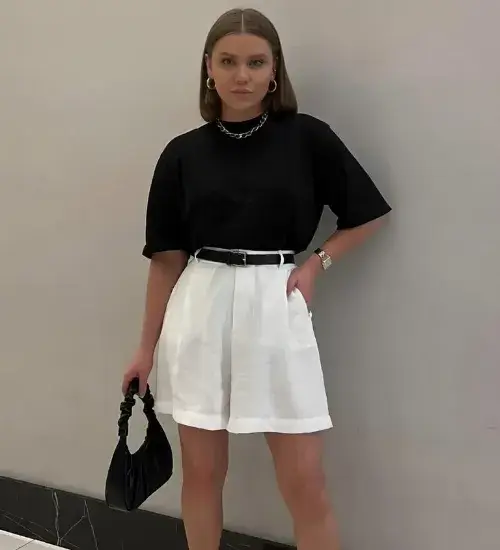Minimalist Monochrome Ease That Feels Luxe Without Trying