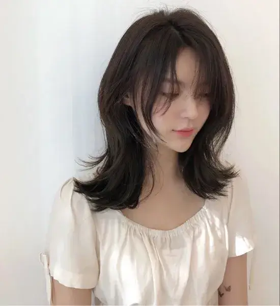 Layered Mid-Length Cut